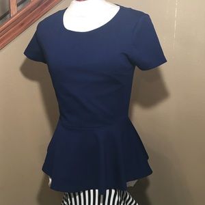 Short Sleeve Blue Right ruffle trim top